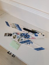 Cintura floreale bianco sporco